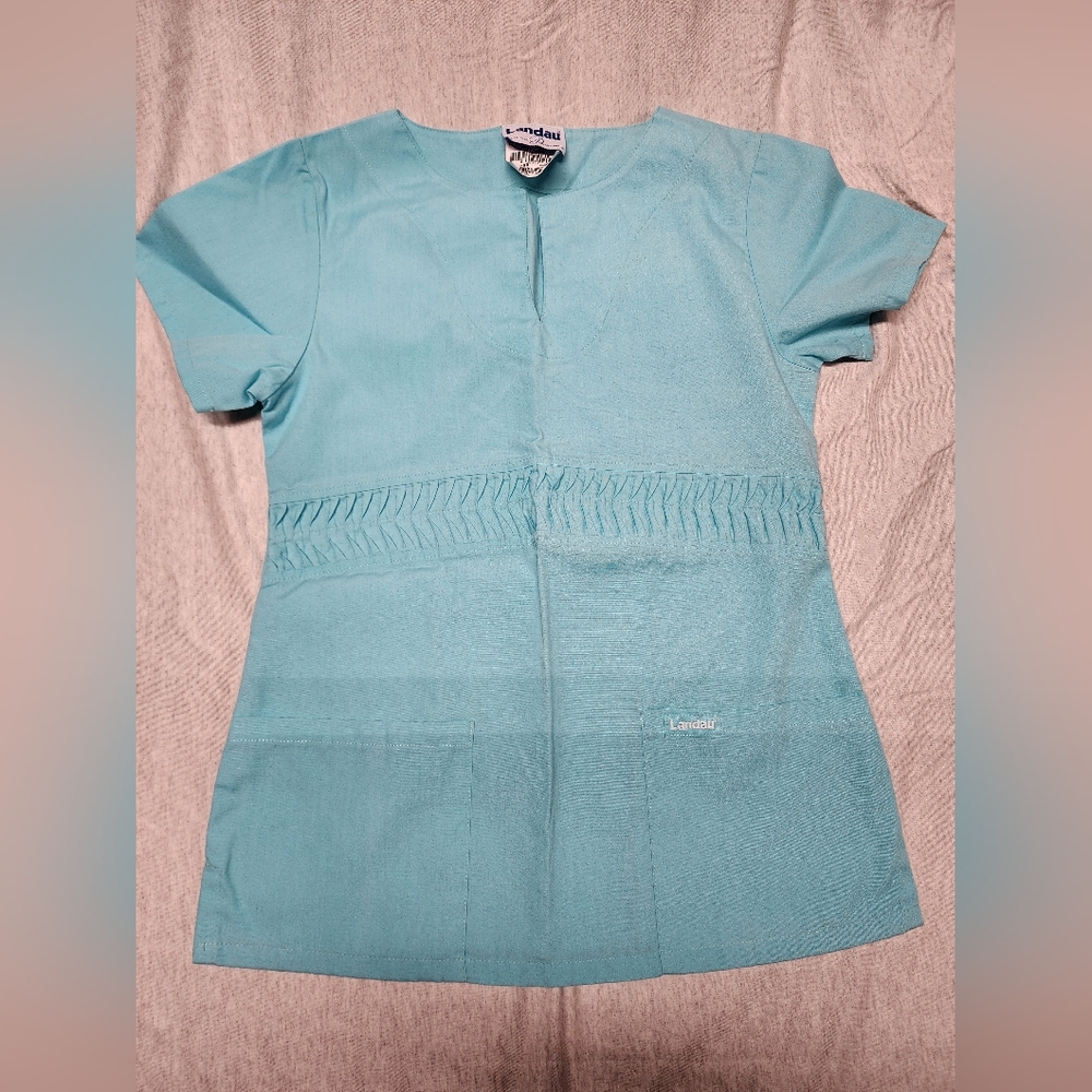 XS Scrub top.